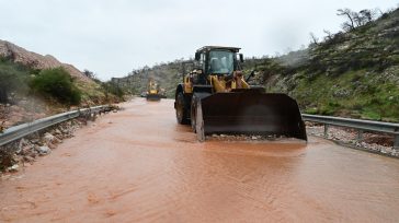 Μάνδρα: Οι κάτοικοι ζουν ξανά τις ίδιες στιγμές με την πλημμύρα του 2017