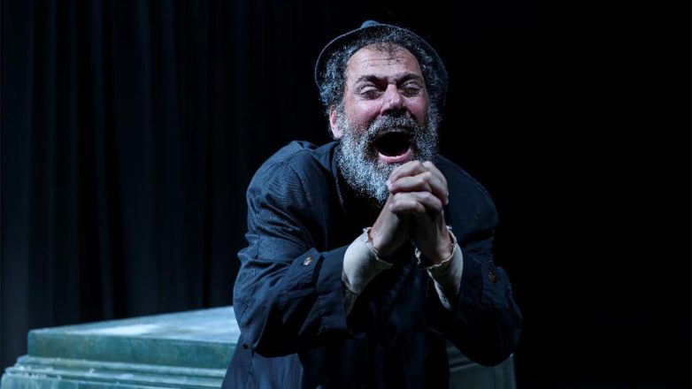 «Το ημερολόγιο ενός τρελού»: Η παράσταση του Στάθη Λιβαθινού επιστρέφει για δεύτερη χρονιά «Το ημερολόγιο ενός τρελού»: Η παράσταση του Στάθη Λιβαθινού επιστρέφει για δεύτερη χρονιά