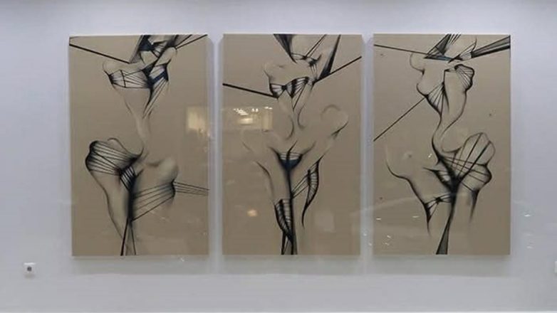 Θεσσαλονίκη: Άρωμα γυναίκας στις Βιτρίνες Τέχνης του ΟΤΕ που αποτυπώνουν το «Κάλλος» Θεσσαλονίκη: Άρωμα γυναίκας στις Βιτρίνες Τέχνης του ΟΤΕ που αποτυπώνουν το «Κάλλος»