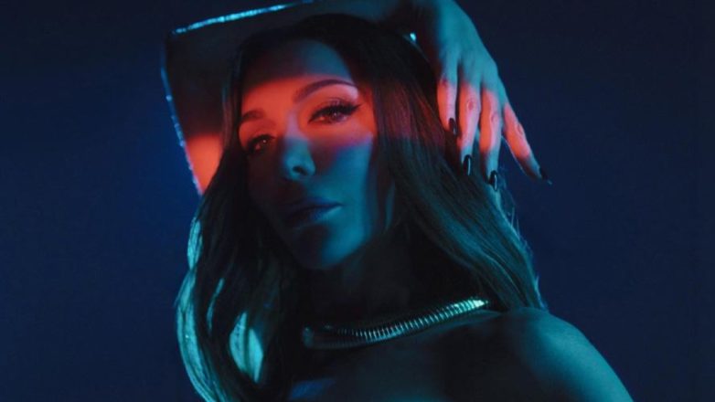 Δέσποινα Βανδή: Μαγνητίζει όλα τα βλέμματα με το νέο της βίντεο «Καλά να περνάτε»