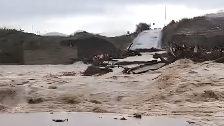 «Φούσκωσε» ο Ενιπέας και καταστράφηκε η διάβαση Αμπελιάς «Φούσκωσε» ο Ενιπέας και καταστράφηκε η διάβαση Αμπελιάς