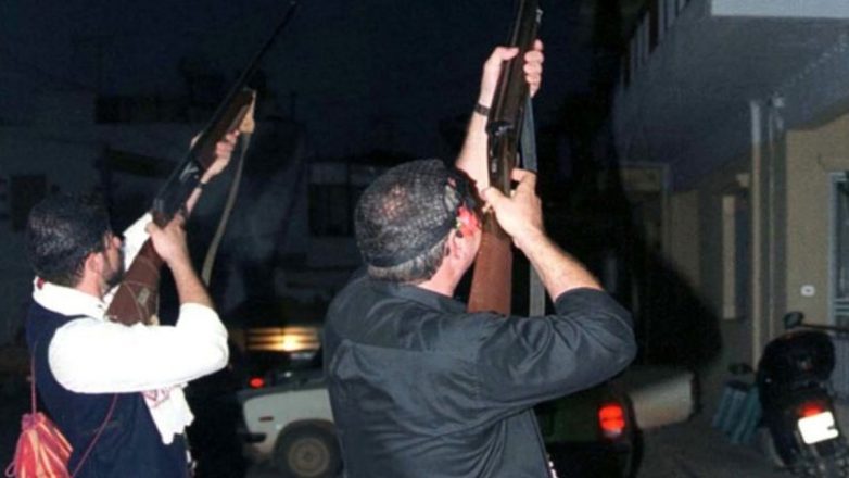 Χανιά: Μπαλωθιές σε εκδήλωση για το άναμμα του χριστουγεννιάτικου δέντρου Χανιά: Μπαλωθιές σε εκδήλωση για το άναμμα του χριστουγεννιάτικου δέντρου