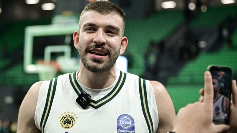 Ρεκόρ στην ιστορία της Α1 τα 12 τρίποντα του Ρογκαβόπουλου