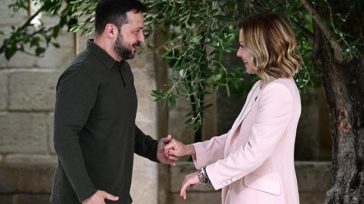 Τηλεφωνική επικοινωνία Μελόνι – Ζελένσκι