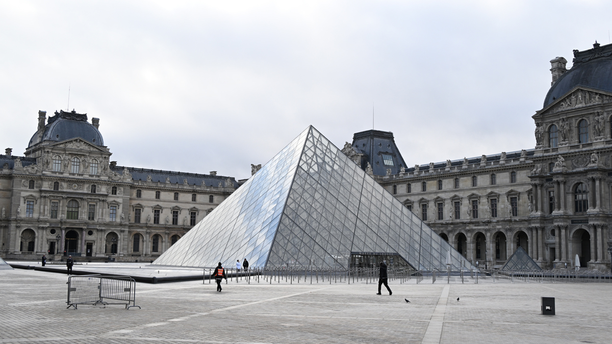 Γαλλία: Συνδικάτα καλούν σε απεργία τους εργαζομένους στο Μουσείο του Λούβρου
