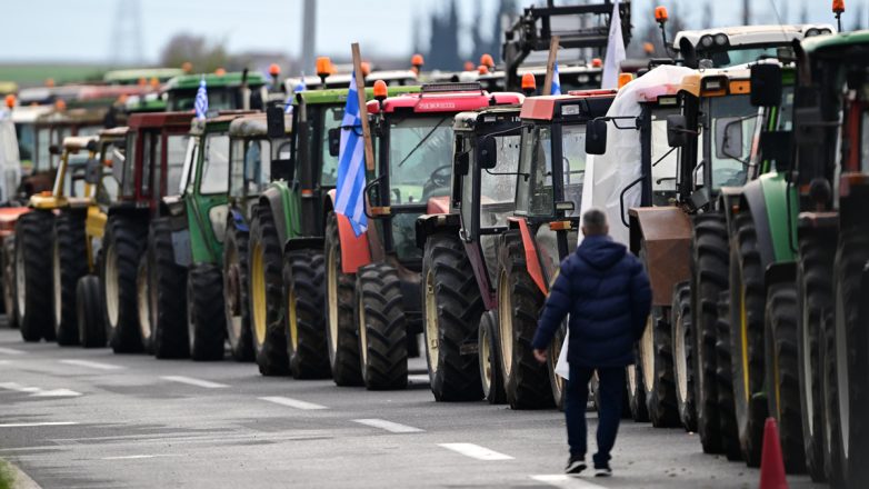 Σύγκρουση αγροτών με την κυβέρνηση Σύγκρουση αγροτών με την κυβέρνηση