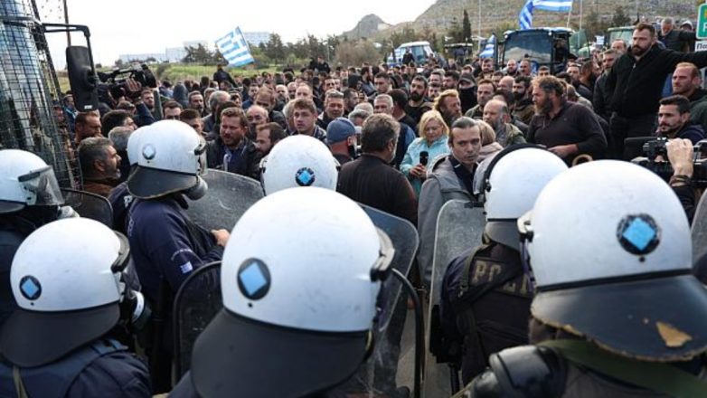 Κρήτη: Επεισόδια με αγρότες στο αεροδρόμιο του Ηρακλείου