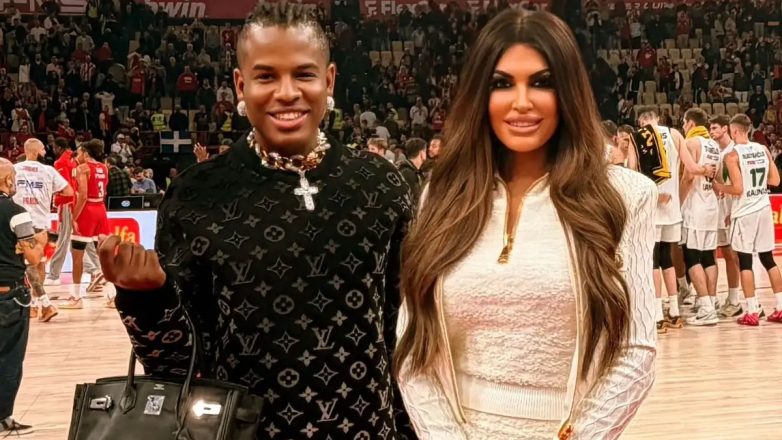 Ο στιλίστας της Κίμπερλι Γκιλφόιλ αποκαλύπτει: «Θέλω να μάθω ελληνικά για να ψάξω Έλληνες άντρες»