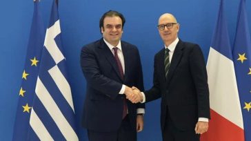 Συνάντηση Κυριάκου Πιερρακάκη με τον υπουργό Οικονομικών της Γαλλίας Roland Lescure