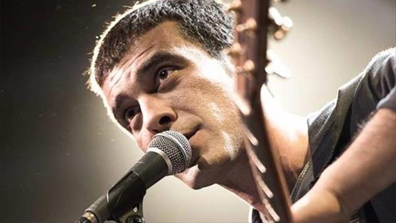 O Απόστολος Ρίζος στο Love Underground με «Ασκήσεις Τρυφερότητας»