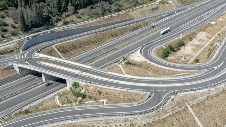 Μαρινάκης: Πέντε χιλιάδες έργα έως το 2030 άνω των 68 δισ. ευρώ Μαρινάκης: Πέντε χιλιάδες έργα έως το 2030 άνω των 68 δισ. ευρώ