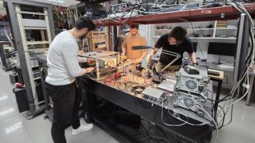 Στο Αριστοτέλειο φτιάχνουν τον ισχυρότερο φωτονικό επεξεργαστή Τεχνητής Νοημοσύνης