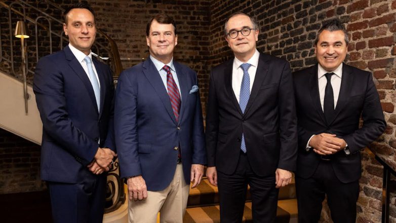 Τεράστιο deal μεταξύ Ford και Renault: Έρχονται μικρά και προσιτά ηλεκτρικά μοντέλα Τεράστιο deal μεταξύ Ford και Renault: Έρχονται μικρά και προσιτά ηλεκτρικά μοντέλα