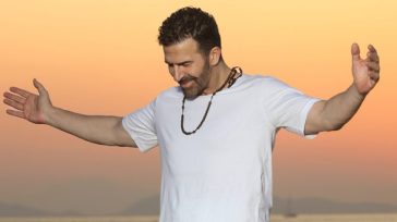 Live του Ηλία Παλιουδάκη στην «Οδό Λυσίου» – Μια ξεχωριστή βραδιά «Με μια αγκαλιά λαϊκά»