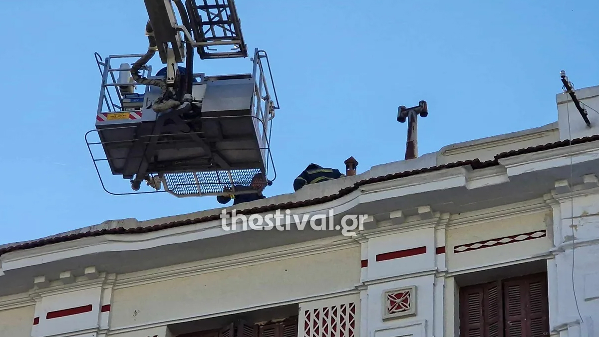 Ηλικιωμένος έπεσε από κεραμοσκεπή στη Θεσσαλονίκη