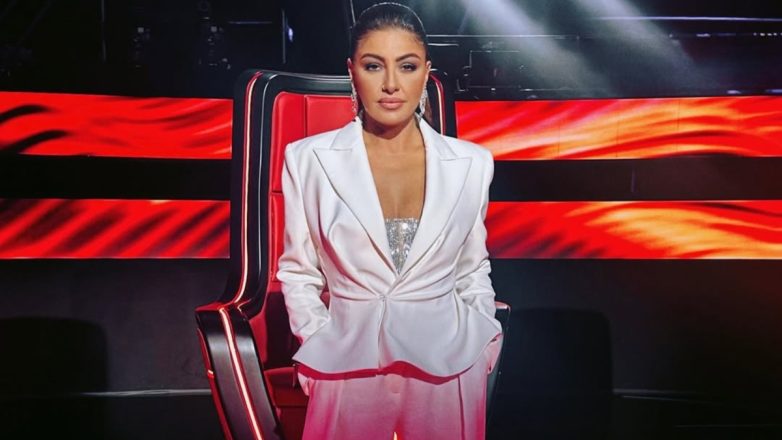 Έλενα Παπαρίζου: Κατέρρευσε στις πρόβες του The Voice – Βρίσκεται υπό παρακολούθηση από τους γιατρούς Έλενα Παπαρίζου: Κατέρρευσε στις πρόβες του The Voice – Βρίσκεται υπό παρακολούθηση από τους γιατρούς