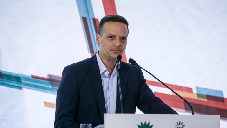 Χάρης Δούκας: «Μόνο το 20% των δρόμων της Αθήνας έχει φρεάτια» Χάρης Δούκας: «Μόνο το 20% των δρόμων της Αθήνας έχει φρεάτια»