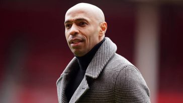 O Tιερί Ανρί «δίκασε» τον Σαλάχ!