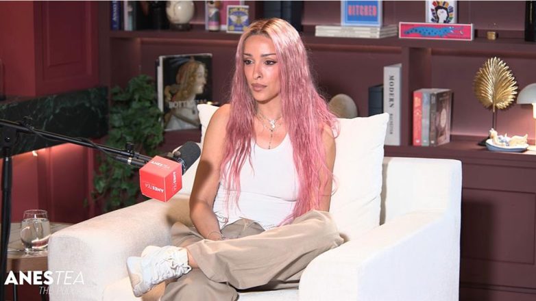 Ελένη Φουρέιρα: Η μεγάλη αποκάλυψη για τον άγνωστο χωρισμό της από τον Αλμπέρτο Μποτία -«Με είχε πιάσει μια μίνι κατάθλιψη» Ελένη Φουρέιρα: Η μεγάλη αποκάλυψη για τον άγνωστο χωρισμό της από τον Αλμπέρτο Μποτία -«Με είχε πιάσει μια μίνι κατάθλιψη»