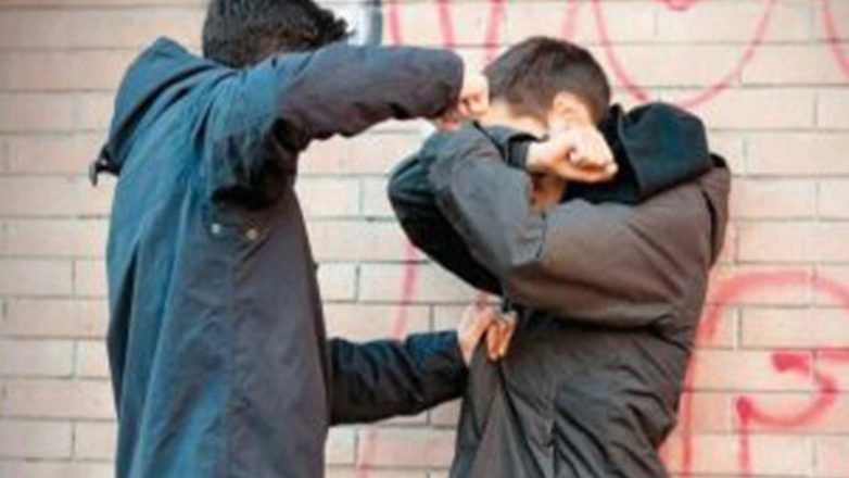 Συμμορία ανηλίκων πουλούσε «προστασία» σε συνομήλικους Συμμορία ανηλίκων πουλούσε «προστασία» σε συνομήλικους