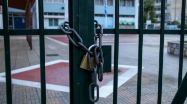 Αχαϊα: Οι μαθητές κλείνουν τα σχολεία και πάνε στα μπλόκα
