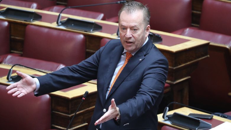 Κόκκαλης: «Η κυβέρνηση στέλνει ραβασάκια σε αγρότες στα μπλόκα για οφειλές από το 2021-23 στην ΑΑΔΕ» Κόκκαλης: «Η κυβέρνηση στέλνει ραβασάκια σε αγρότες στα μπλόκα για οφειλές από το 2021-23 στην ΑΑΔΕ»