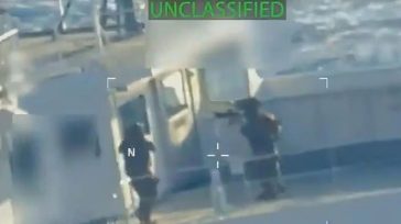 Βίντεο από την απόβαση Αμερικανών πεζοναυτών σε τάνκερ ανοιχτά της Βενεζουέλας