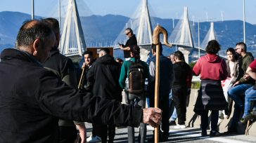 Πώς να μιλήσεις για το χώμα σ’ αυτούς που λατρεύουν το τσιμέντο