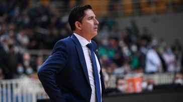 Ύμνοι Πασκουάλ για Βεζένκοφ