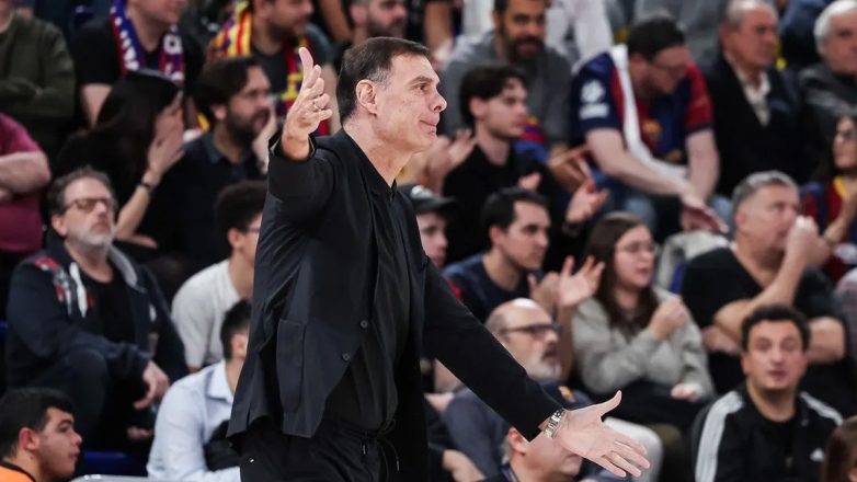 Μπαρτζώκας: «Σε όλο το ματς υστερούσαμε αμυντικά» Μπαρτζώκας: «Σε όλο το ματς υστερούσαμε αμυντικά»