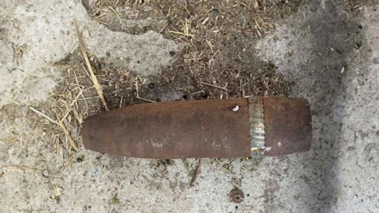 Θεσσαλονίκη: Oξειδωμένη οβίδα εντοπίστηκε στο λιμάνι Θεσσαλονίκη: Oξειδωμένη οβίδα εντοπίστηκε στο λιμάνι