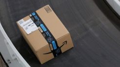 ΕΕ: Επιβάρυνση 3 ευρώ ανά δέμα που προέρχεται από το εξωτερικό