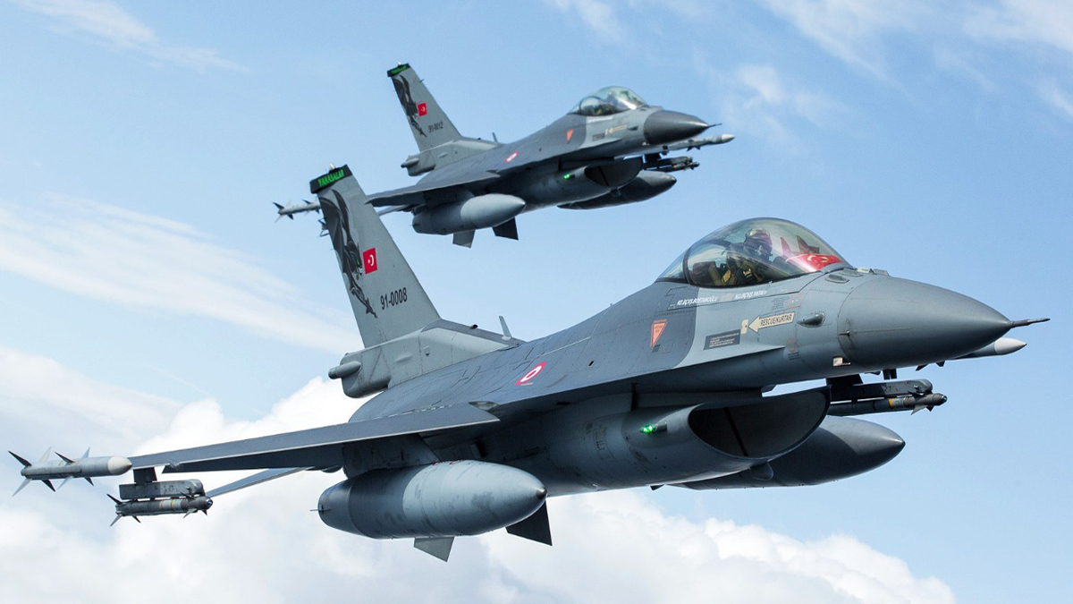Παραβιάσεις από Τουρκικά F-16 στο Αιγαίο – Τα δύο οπλισμένα