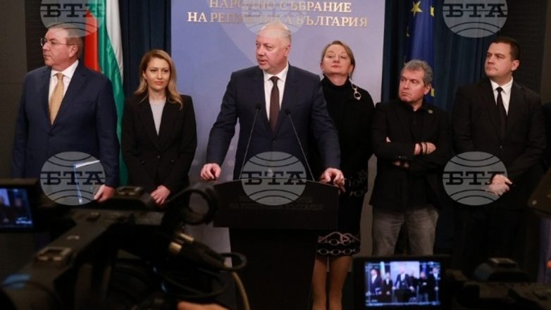 Βουλγαρία: Το κοινοβούλιο αποδέχθηκε την παραίτηση της κυβέρνησης Ζελιάσκοφ Βουλγαρία: Το κοινοβούλιο αποδέχθηκε την παραίτηση της κυβέρνησης Ζελιάσκοφ