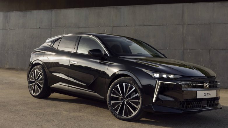 DS N°4: Το απόσταγμα του «savoir-faire» της DS Automobiles είναι διαθέσιμο στην Ελλάδα- Ποιες είναι οι τιμές DS N°4: Το απόσταγμα του «savoir-faire» της DS Automobiles είναι διαθέσιμο στην Ελλάδα- Ποιες είναι οι τιμές