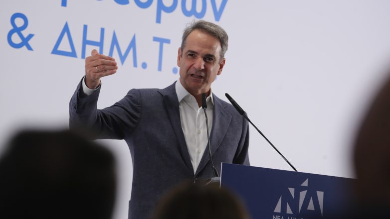 Μητσοτάκης: Επιδοτήσεις στους αγρότες που ιδρώνουν στα χωράφια και όχι στους επιτήδειους Μητσοτάκης: Επιδοτήσεις στους αγρότες που ιδρώνουν στα χωράφια και όχι στους επιτήδειους