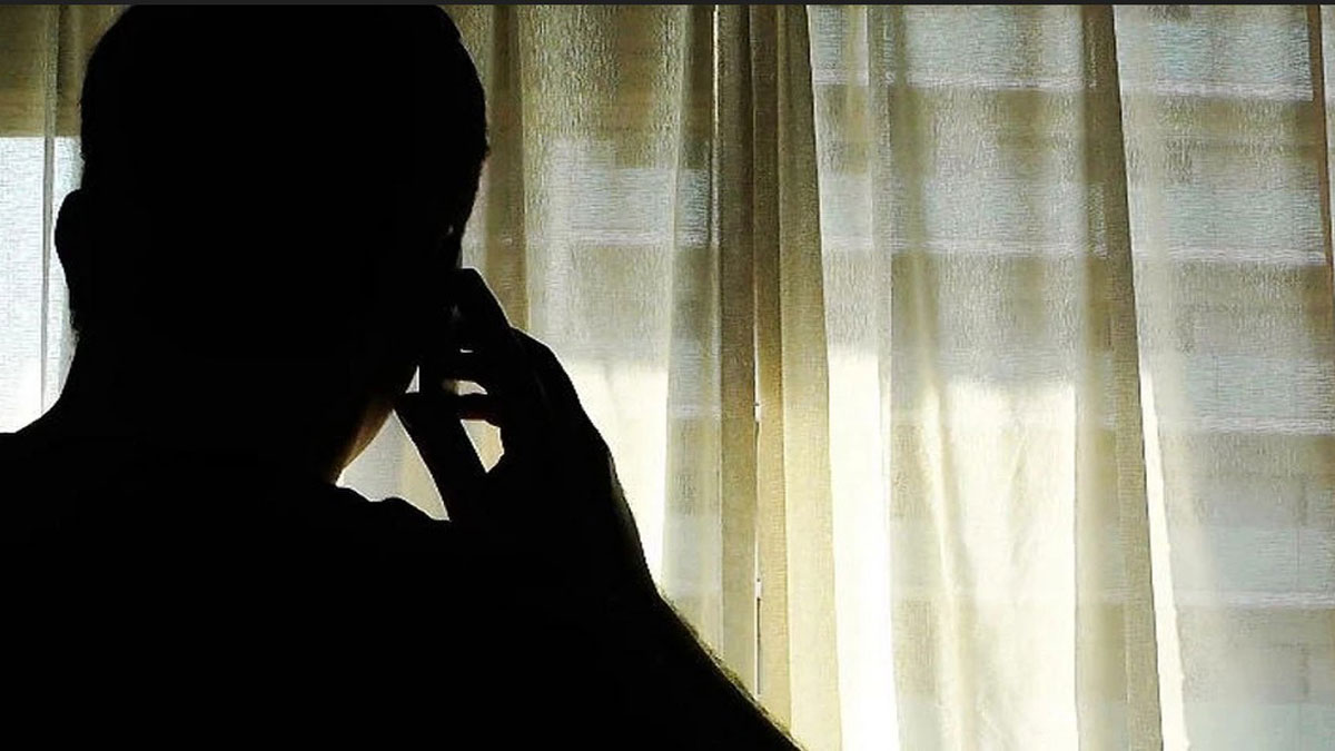 Παρίστανε τον Αντιδήμαρχο και ζητούσε χρήματα για παράβολα