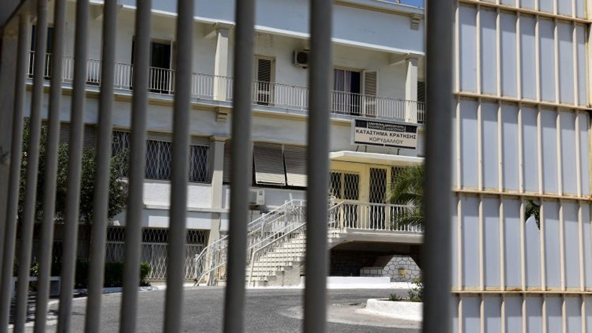 Έφοδος της ΕΛ.ΑΣ. στις φυλακές Κορυδαλλού