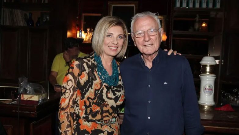 Ένας χρόνος χωρίς τον Κώστα Χαρδαβέλλα: Η σύζυγός του ανοίγει την καρδιά της για τις τελευταίες του στιγμές Ένας χρόνος χωρίς τον Κώστα Χαρδαβέλλα: Η σύζυγός του ανοίγει την καρδιά της για τις τελευταίες του στιγμές