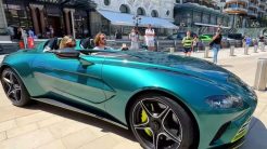 Τσιτσιπάς: Η ανακοίνωση του δικηγόρου του για τη Lotus που έτρεχε με 210 χλμ. στην Αττική Οδό