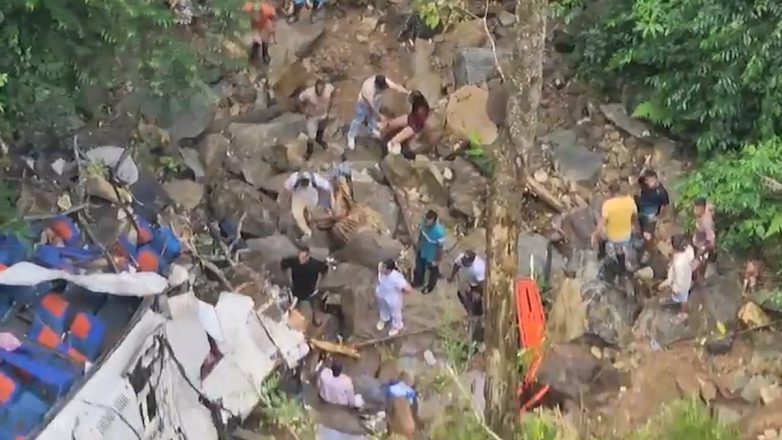 Κολομβία: Τουλάχιστον 10 νεκροί σε τροχαίο με σχολικό λεωφορείο Κολομβία: Τουλάχιστον 10 νεκροί σε τροχαίο με σχολικό λεωφορείο