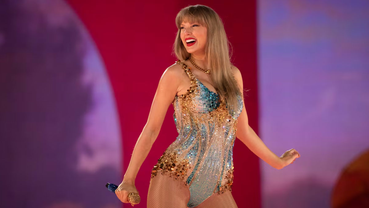 «The End of an Era»: Η συγκλονιστική στιγμή που η Taylor Swift ανακοινώνει το μπόνους των 197 εκατ. δολαρίων στους συνεργάτες της!