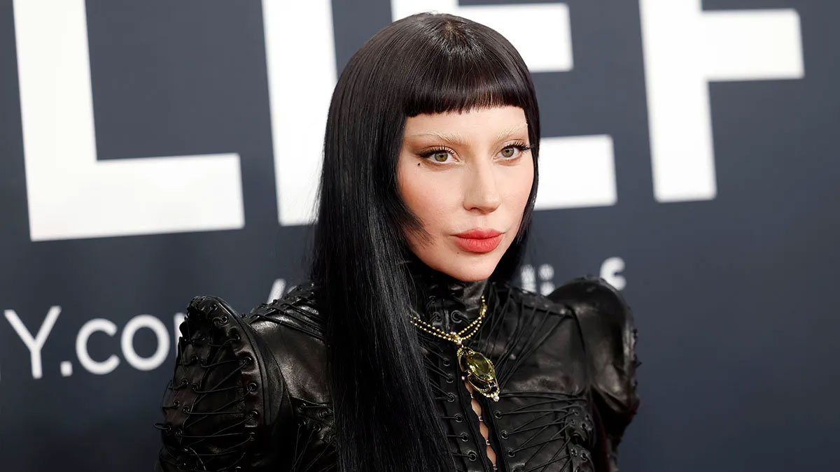 Lady Gaga: Χορευτής γλίστρησε από τη σκηνή στη Σίδνεϋ – Σοκ κατά τη διάρκεια της συναυλίας