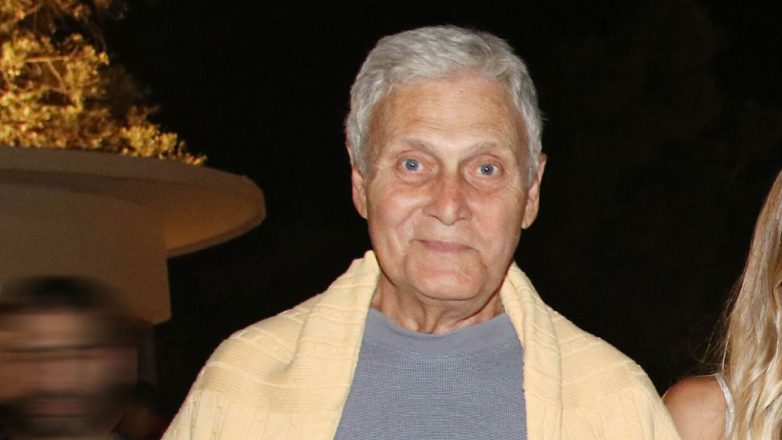 Πέθανε ο ηθοποιός Αλμπέρτο Εσκενάζυ σε ηλικία 73 ετών Πέθανε ο ηθοποιός Αλμπέρτο Εσκενάζυ σε ηλικία 73 ετών