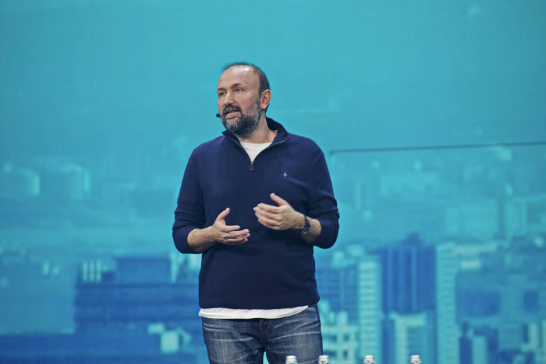 Ανακαλύψτε το ONE VISION της ΔΕΗ: Η Επανάσταση στην Εμπειρία του Πελάτη Είναι Εδώ!