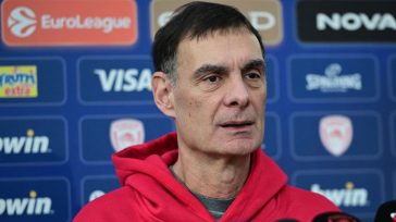 Μπαρτζώκας: «Δύσκολο παιχνίδι με τη Βαλένθια»