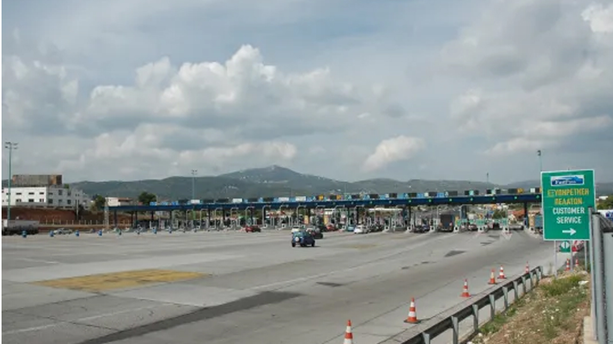 Φωτιά σε φορτηγό στα διόδια Αφιδνών