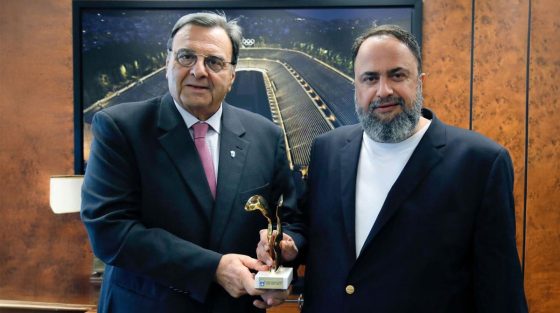 Ο Βαγγέλης Μαρινάκης αναλαμβάνει την ανακαίνιση του Παναθηναϊκού Σταδίου