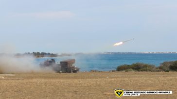 Εθνική Φρουρά: Εντυπωσιακές βολές Πολλαπλών Εκτοξευτών Πυραύλων «TAMNAVA»