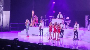 Ο Σερ Ροντ Στιούαρτ ενθουσίασε το ελληνικό κοινό